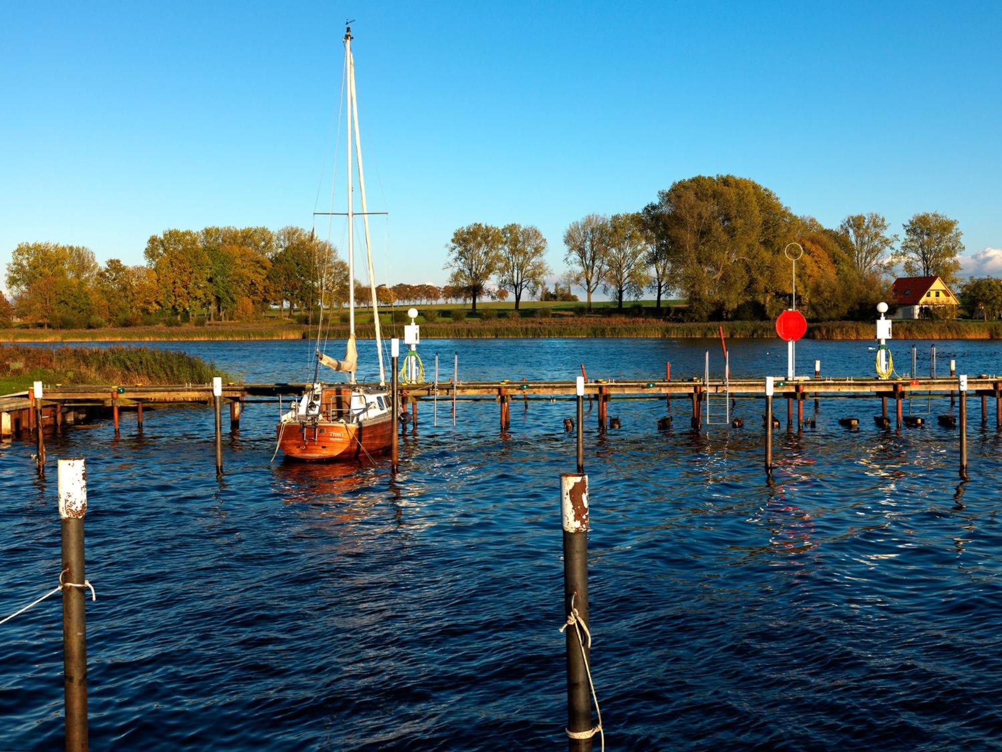 Appartement Am Yachthafen Insel Poel Esterno foto